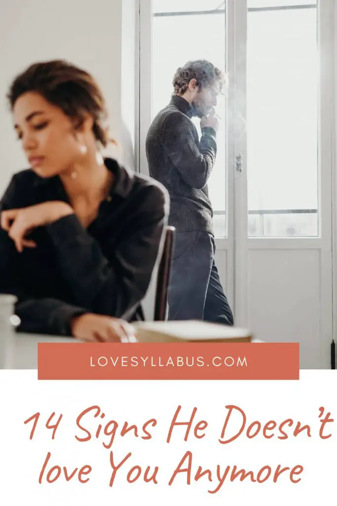 Signs He Doesn’t love You Anymore